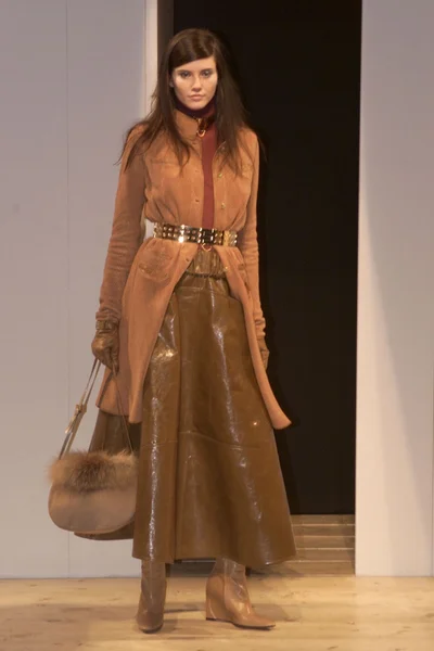 Look 27